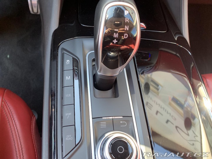 Maserati Levante Levante S, 316KW, VÝBAVA 2017