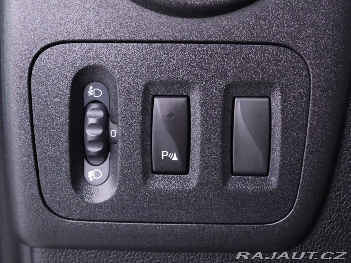 Renault Master 2,3 dCi 100 Klima 9-Míst 2014