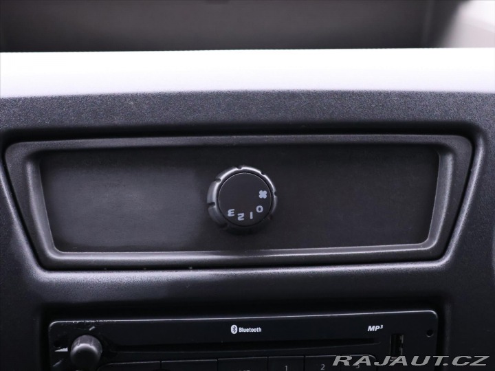 Renault Master 2,3 dCi 100 Klima 9-Míst 2014