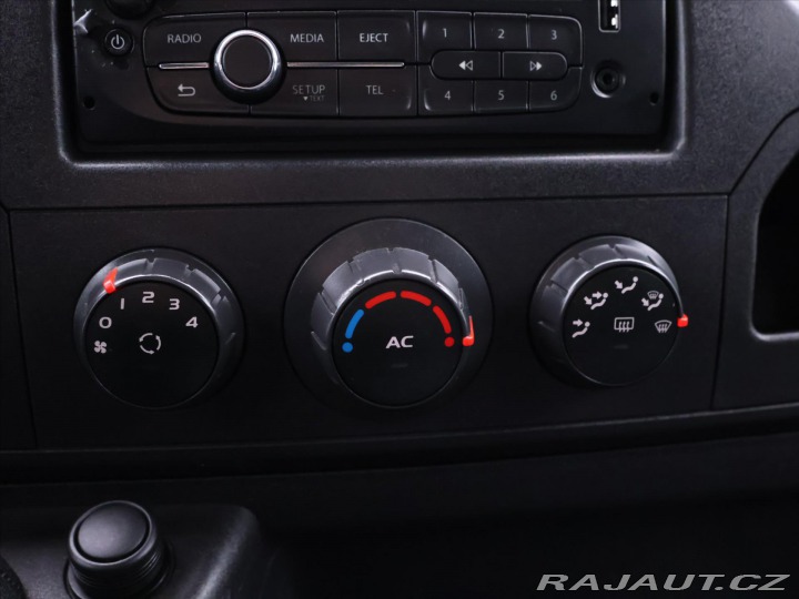Renault Master 2,3 dCi 100 Klima 9-Míst 2014