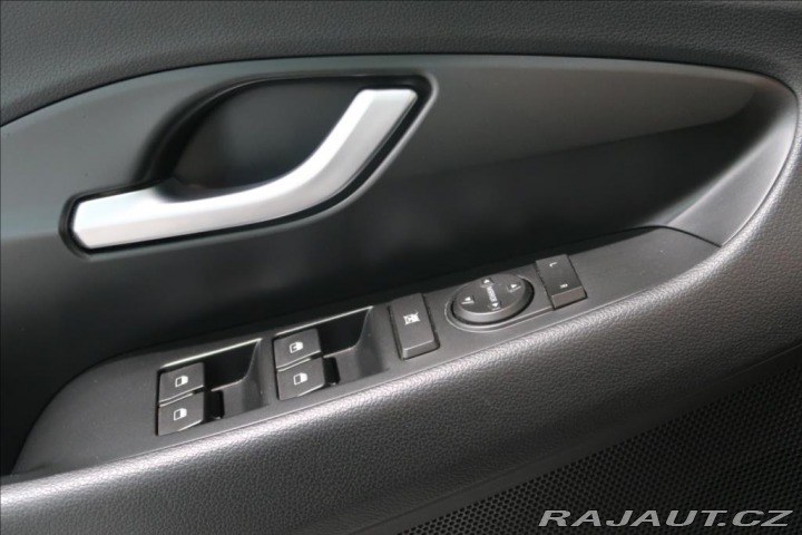 Hyundai i30 1,6 CRDi Trikolor Comfort 2019