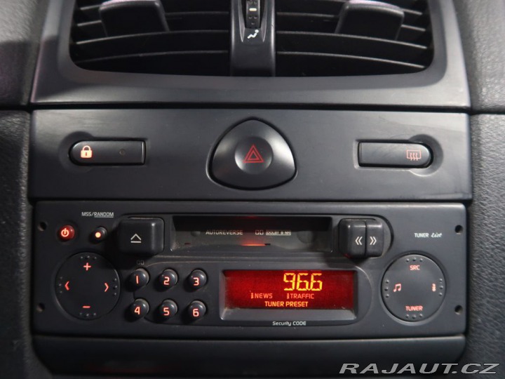 Renault Clio 1.2i,CZ,Manuál 2001