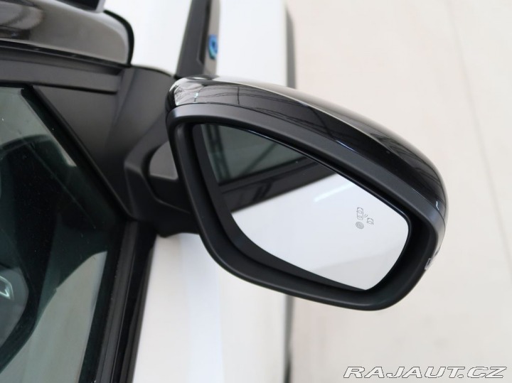Peugeot 2008 ELECTRO,CZ,1Maj,e-GT,AT,5 2023