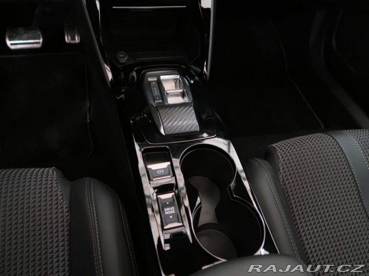Peugeot 2008 ELECTRO,CZ,1Maj,e-GT,AT,5 2023