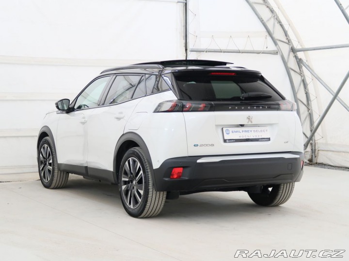 Peugeot 2008 ELECTRO,CZ,1Maj,e-GT,AT,5 2023