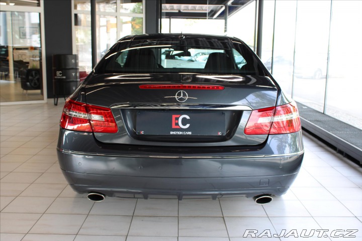 Mercedes-Benz E E 350 Kupé Elegance 2010