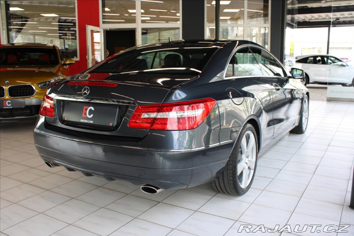 Mercedes-Benz E E 350 Kupé Elegance 2010
