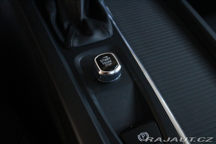 Volvo V60 2,0 D3 Momentum Automat Z 2018