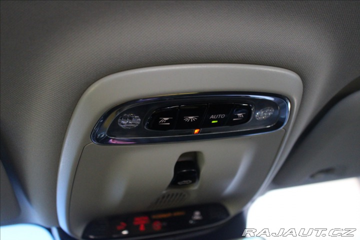 Volvo V60 2,0 D3 Momentum Automat Z 2018