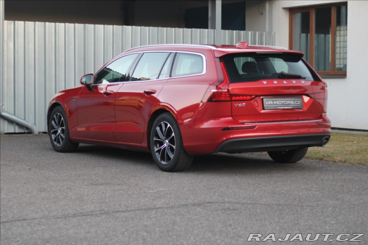 Volvo V60 2,0 D3 Momentum Automat Z 2018