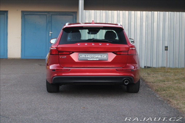 Volvo V60 2,0 D3 Momentum Automat Z 2018