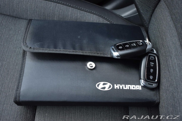 Hyundai Kona 39kWh SMART*REZERVACE* 2023