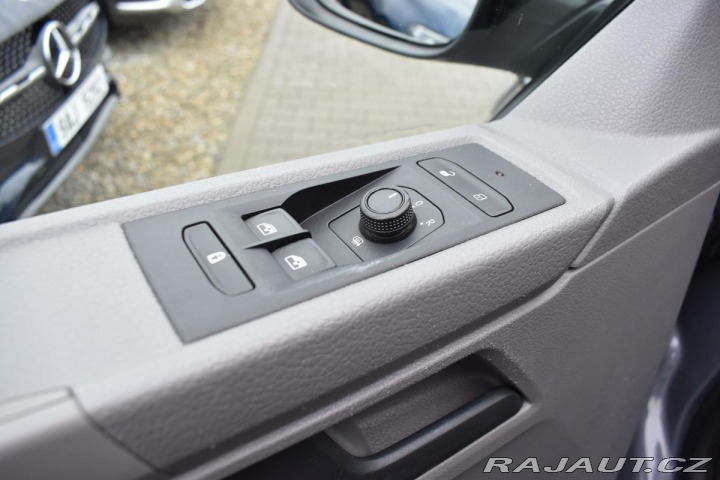 Volkswagen Caravelle 2.0 TDI TREND*9.MÍST*DPH* 2021