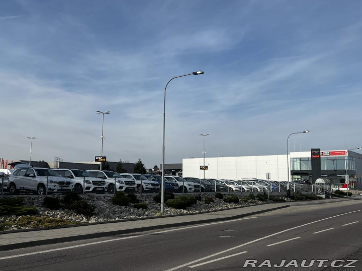 Volkswagen Caravelle 2.0 TDI TREND*9.MÍST*DPH* 2021