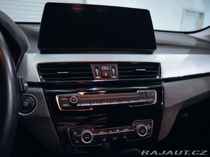 BMW X1 xDrive25e LED Navi 2022