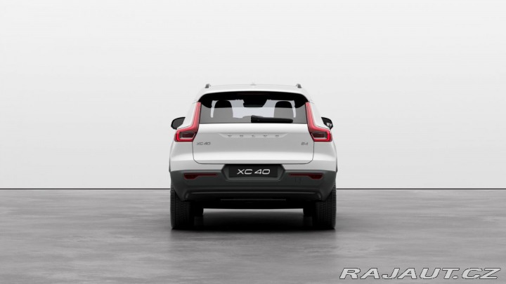 Volvo XC40 B3 - 2.0L 163HP + 14HP AT 2025