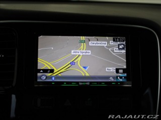 Mitsubishi Outlander 2,2 D AT 4x4 Edice100 7mí 2018