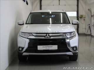 Mitsubishi Outlander 2,2 D AT 4x4 Edice100 7mí 2018