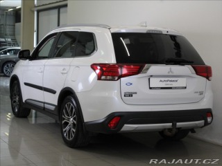 Mitsubishi Outlander 2,2 D AT 4x4 Edice100 7mí 2018
