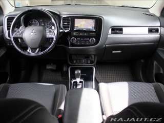 Mitsubishi Outlander 2,2 D AT 4x4 Edice100 7mí 2018