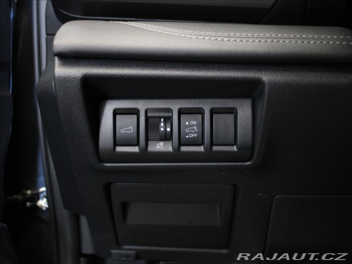 Subaru Outback 2,5 i TOURING Tažné PANO. 2022