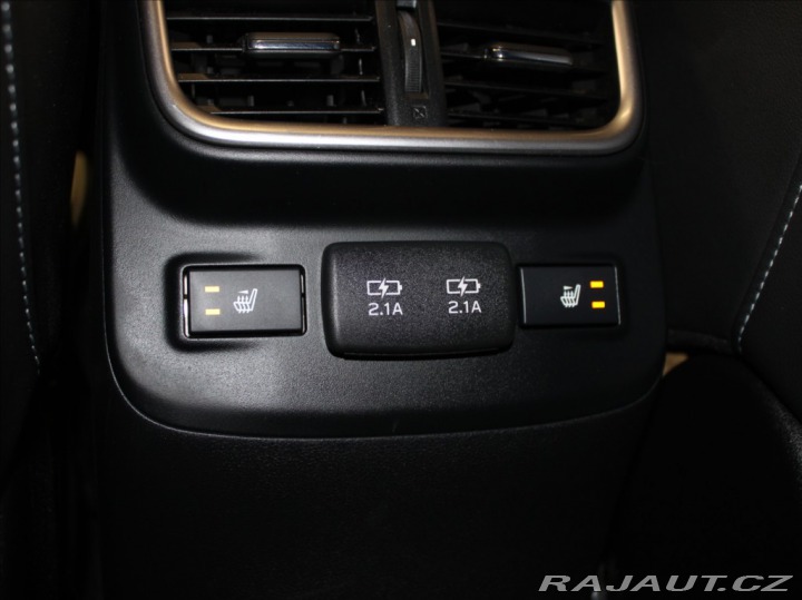 Subaru Outback 2,5 i TOURING Tažné PANO. 2022