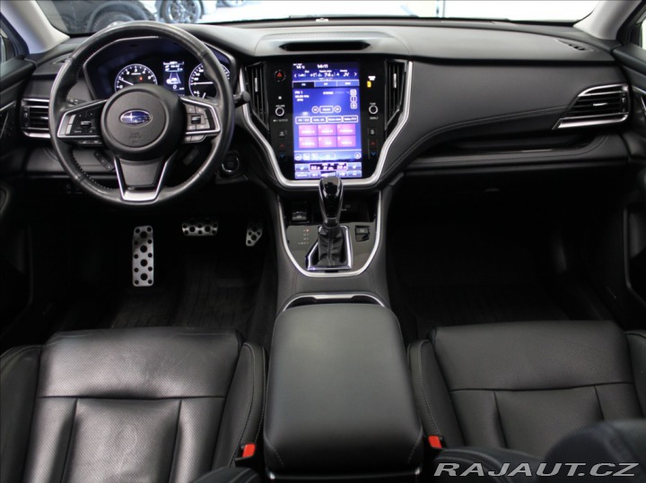 Subaru Outback 2,5 i TOURING Tažné PANO. 2022