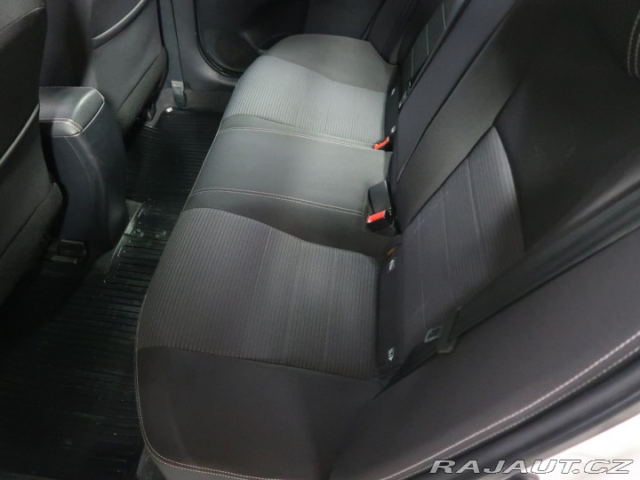 Toyota Avensis 2.0D4D,CZ,Manuál 2015
