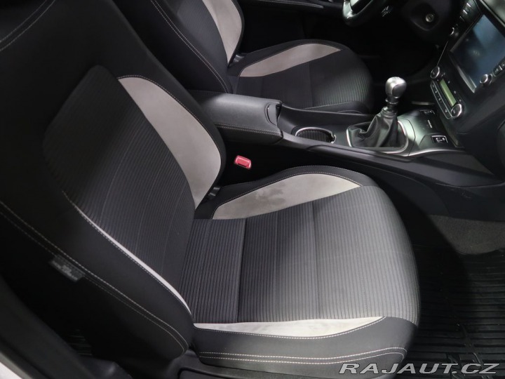 Toyota Avensis 2.0D4D,CZ,Manuál 2015