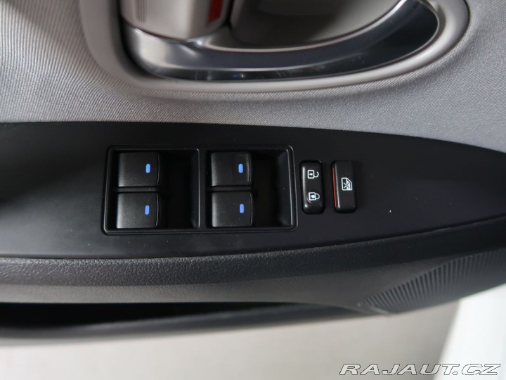 Toyota Avensis 2.0D4D,CZ,Manuál 2015