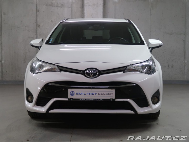 Toyota Avensis 2.0D4D,CZ,Manuál 2015