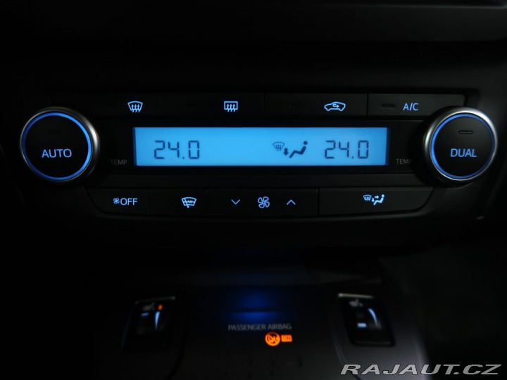 Toyota Avensis 2.0D4D,CZ,Manuál 2015