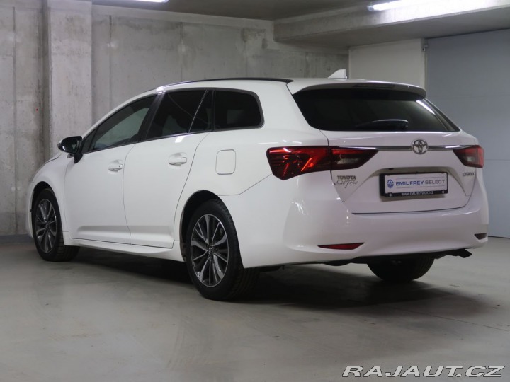Toyota Avensis 2.0D4D,CZ,Manuál 2015