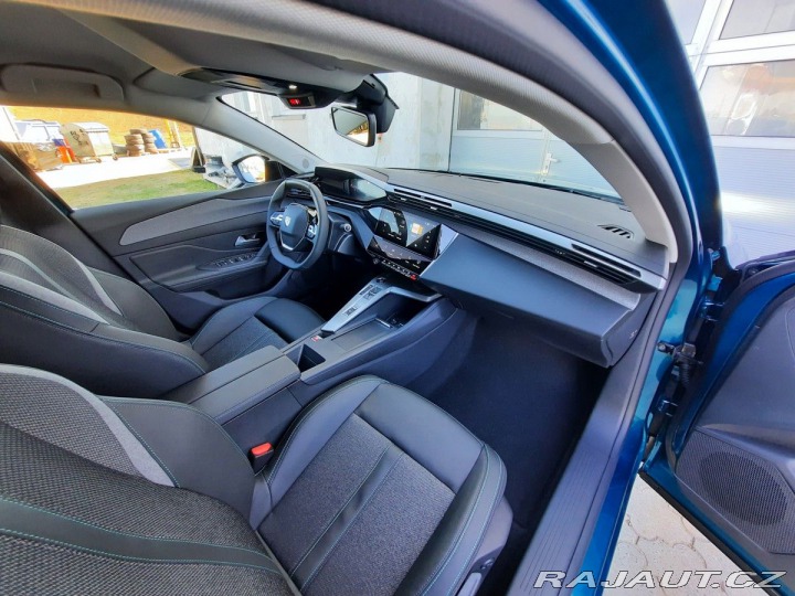 Peugeot 408 ALLURE Hybrid 136 e-DCS6 2025