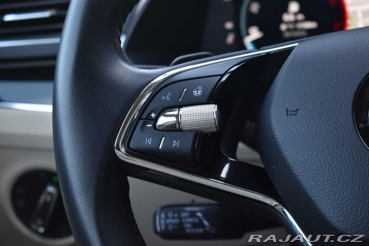 Škoda Superb 2.0 TDI L&K REZERVACE 2022
