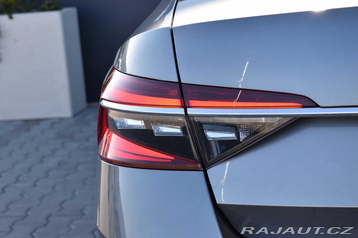 Škoda Superb 2.0 TDI L&K REZERVACE 2022