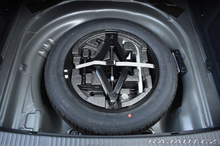 Škoda Superb 2.0 TDI L&K REZERVACE 2022