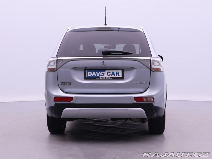 Mitsubishi Outlander 2,3 INSTYLE 110kW 4WD CZ 2015