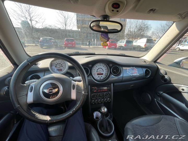 Mini Cooper R50 2003