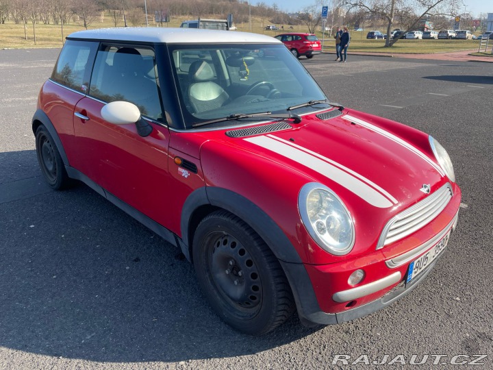 Mini Cooper R50 2003