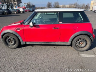 Mini Cooper R50 2003