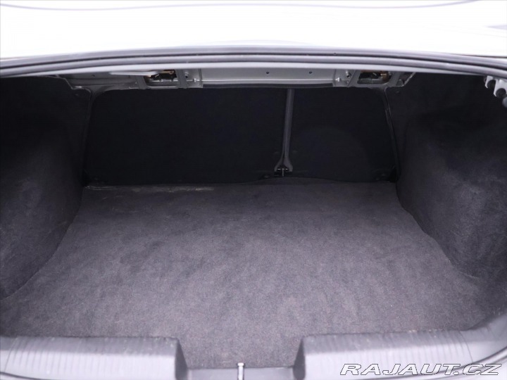 Ford Focus 1,6 16V Ghia Aut.klima Xe 2003
