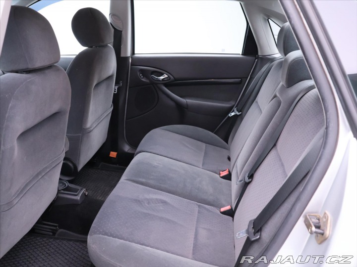 Ford Focus 1,6 16V Ghia Aut.klima Xe 2003