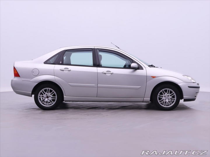 Ford Focus 1,6 16V Ghia Aut.klima Xe 2003