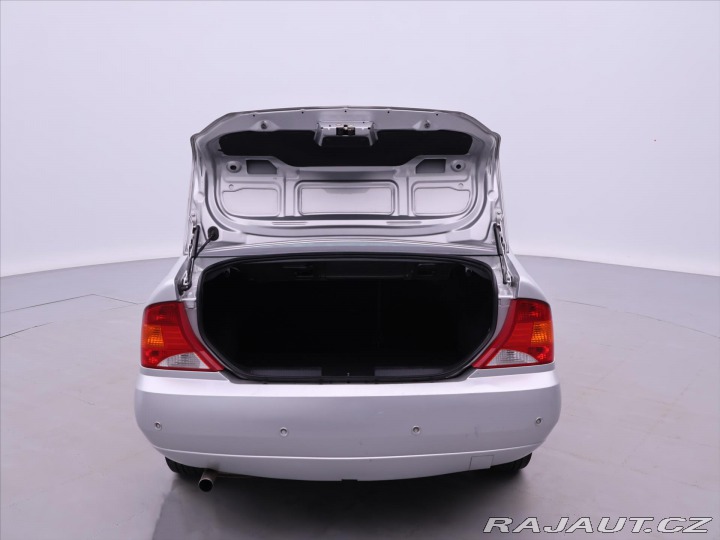 Ford Focus 1,6 16V Ghia Aut.klima Xe 2003