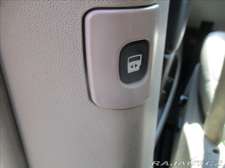 Chrysler Town & Country 3,6 L V6 211kw LPG odp. D 2015