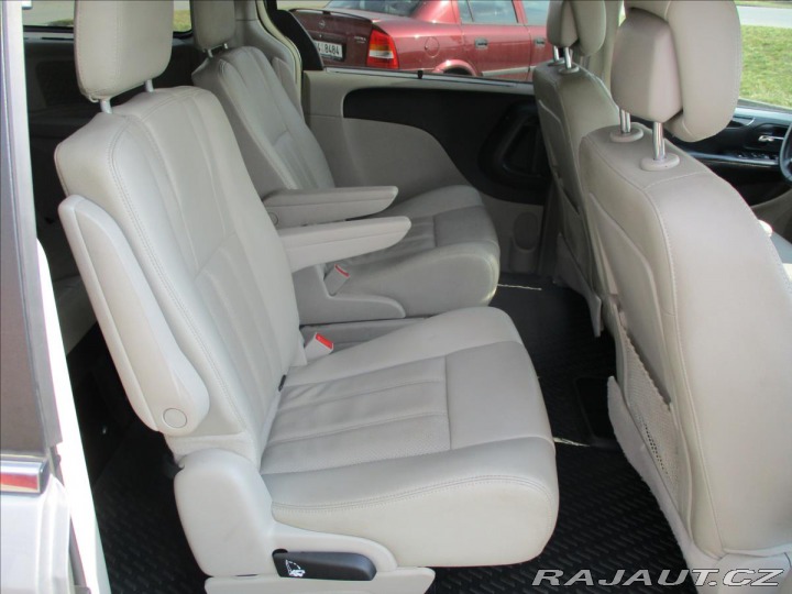Chrysler Town & Country 3,6 L V6 211kw LPG odp. D 2015