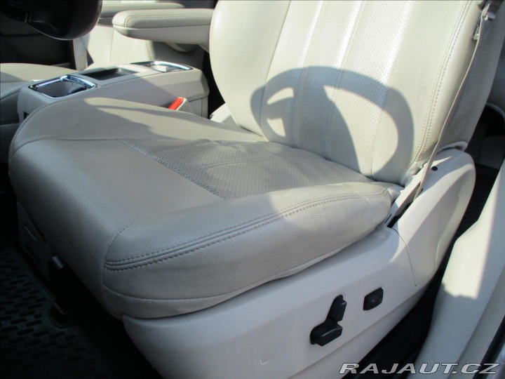 Chrysler Town & Country 3,6 L V6 211kw LPG odp. D 2015