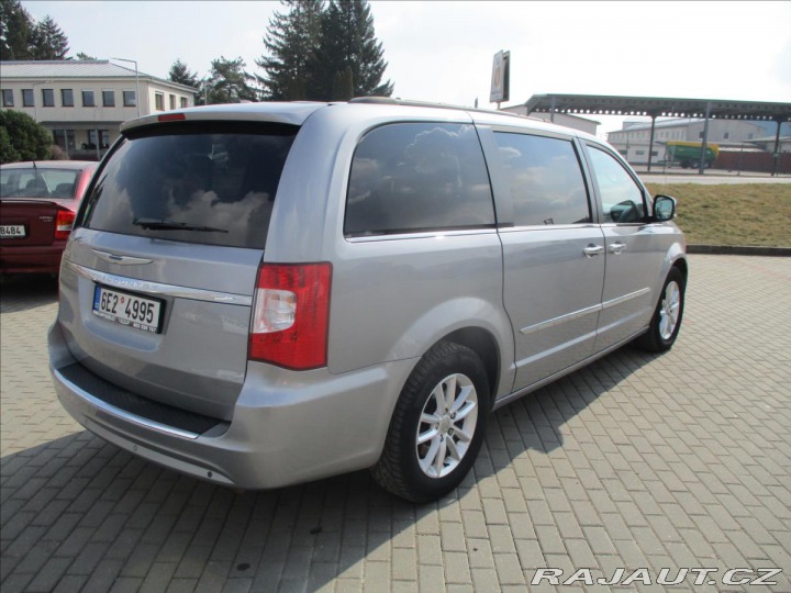 Chrysler Town & Country 3,6 L V6 211kw LPG odp. D 2015