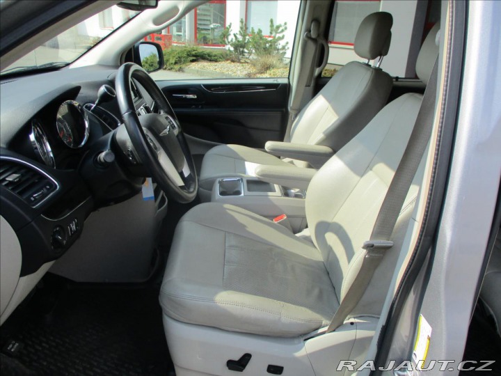 Chrysler Town & Country 3,6 L V6 211kw LPG odp. D 2015